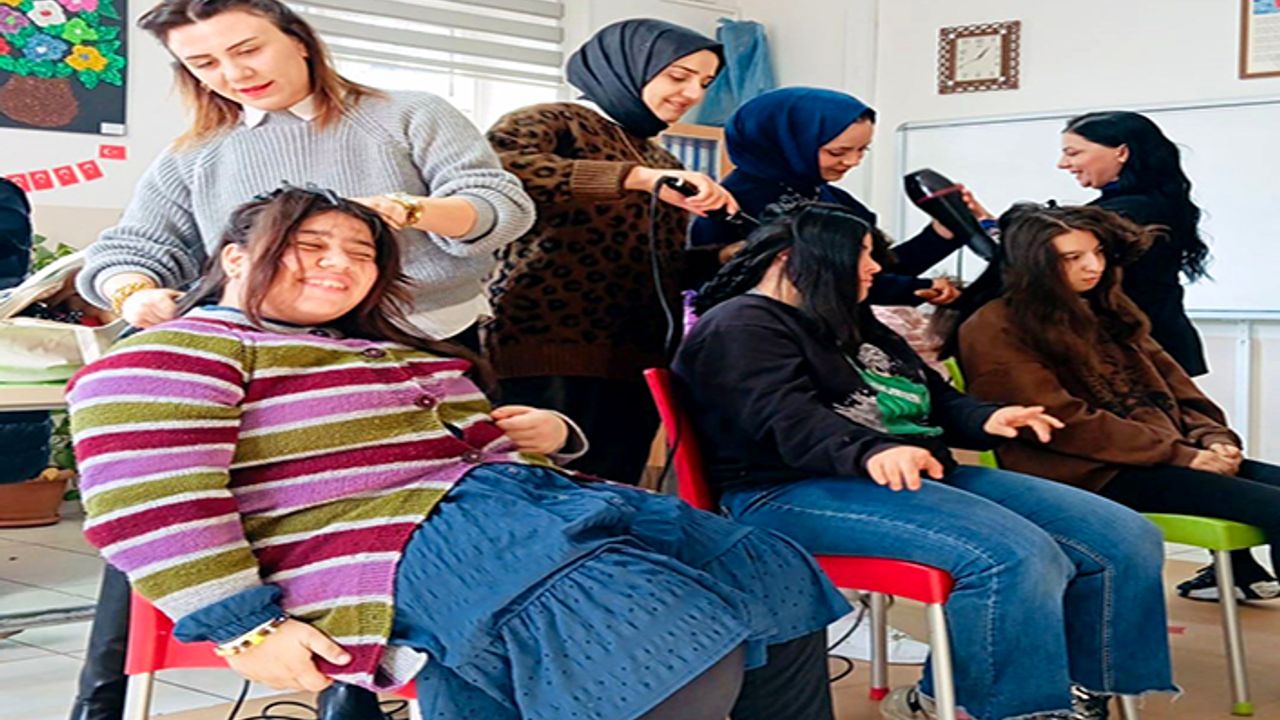 Büyükşehir’in hizmeti özel çocukların yüzünü güldürdü
