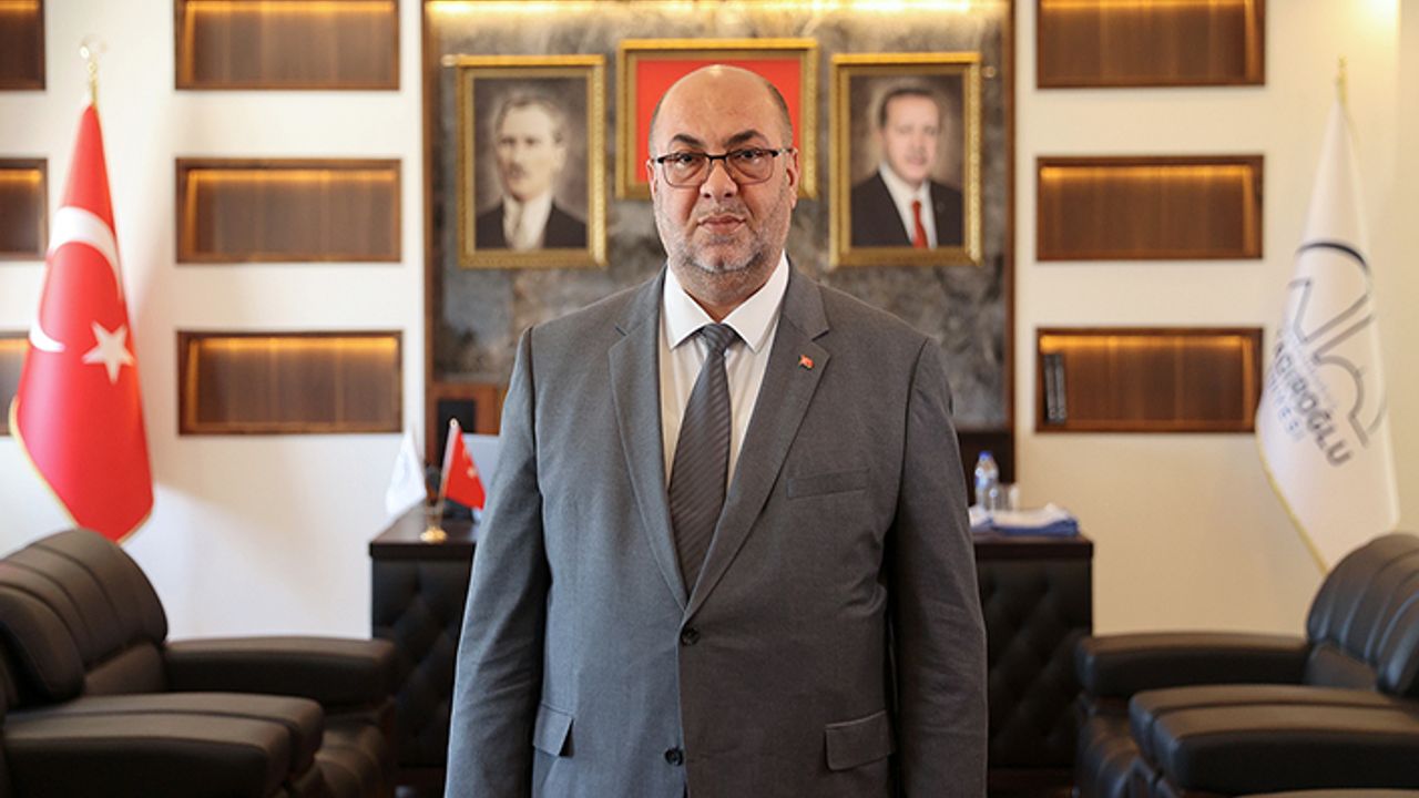 Dulkadiroğlu’ndan Deprem Şehitleri anısına tiyatro gösterimi