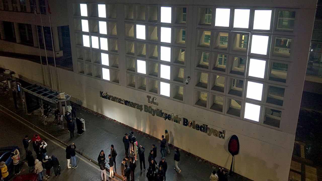 6 Şubat’ın Anısı “4:17 Anıtı” duygu dolu anlar yaşatıyor