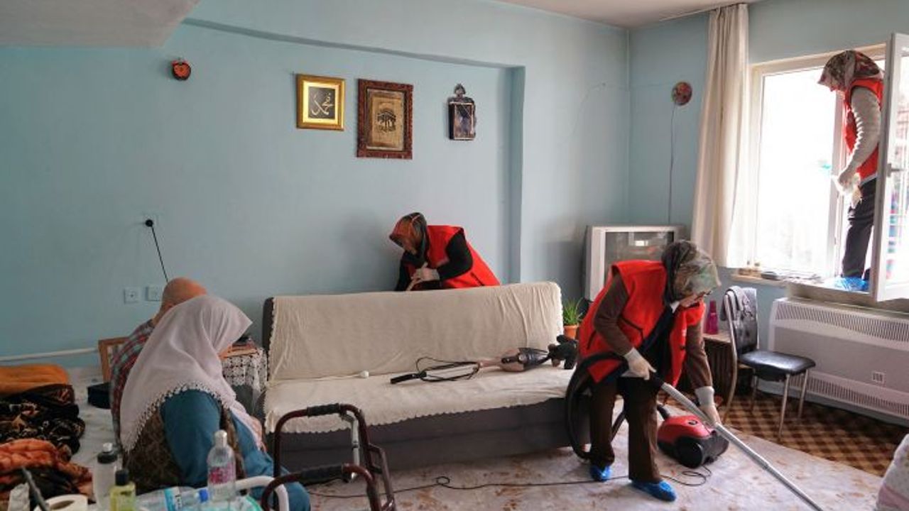 Büyükşehir’den 2 Bin 400 yaşlıya destek