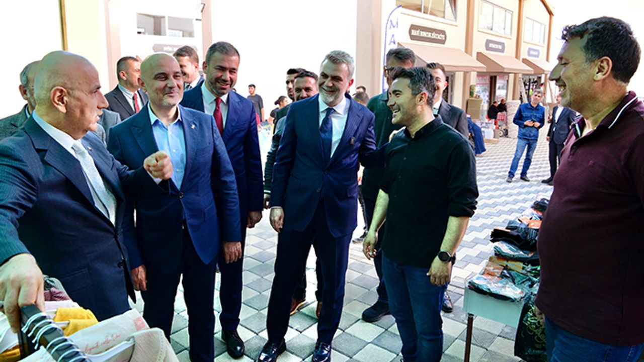 Başkan Görgel, Derepazarı Çarşısı’nda esnaf ve vatandaşlarla bir araya geldi