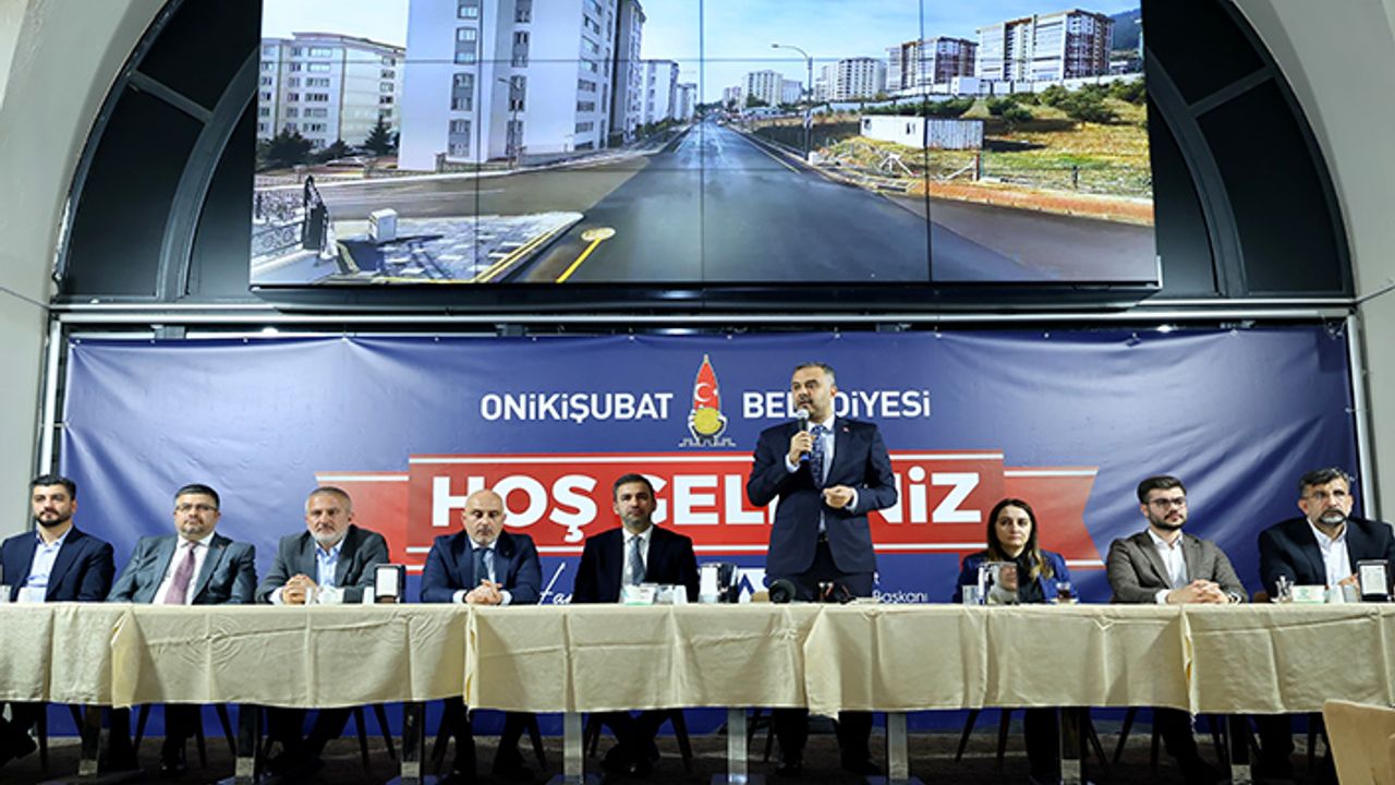 Başkan Toptaş ve İl Başkanı Gül, mahalle başkanlarıyla iftarda buluştu