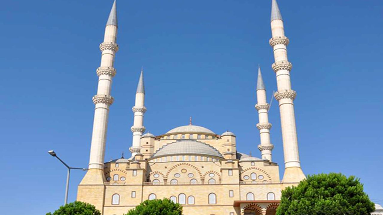 Kahramanmaraş’ta Bayram namazı saati belli oldu