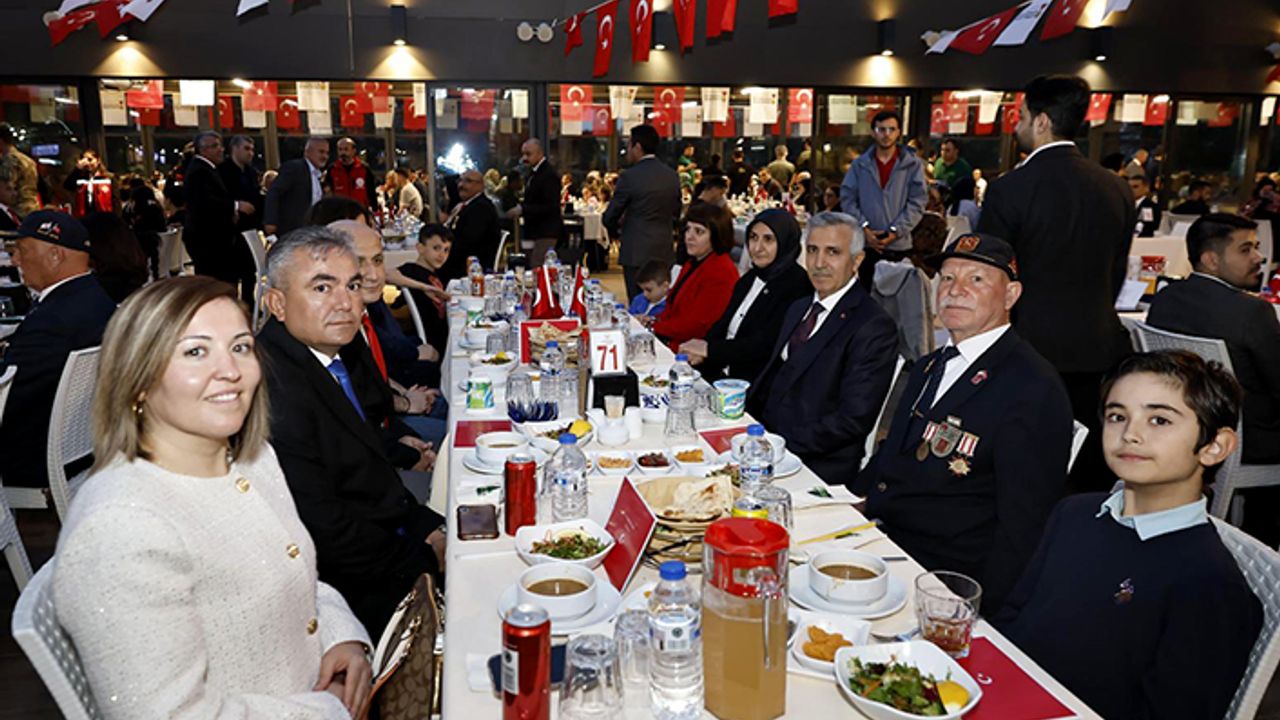 Vali Mükerrem Ünlüer, Gaziler ve aileleriyle iftar yaptı