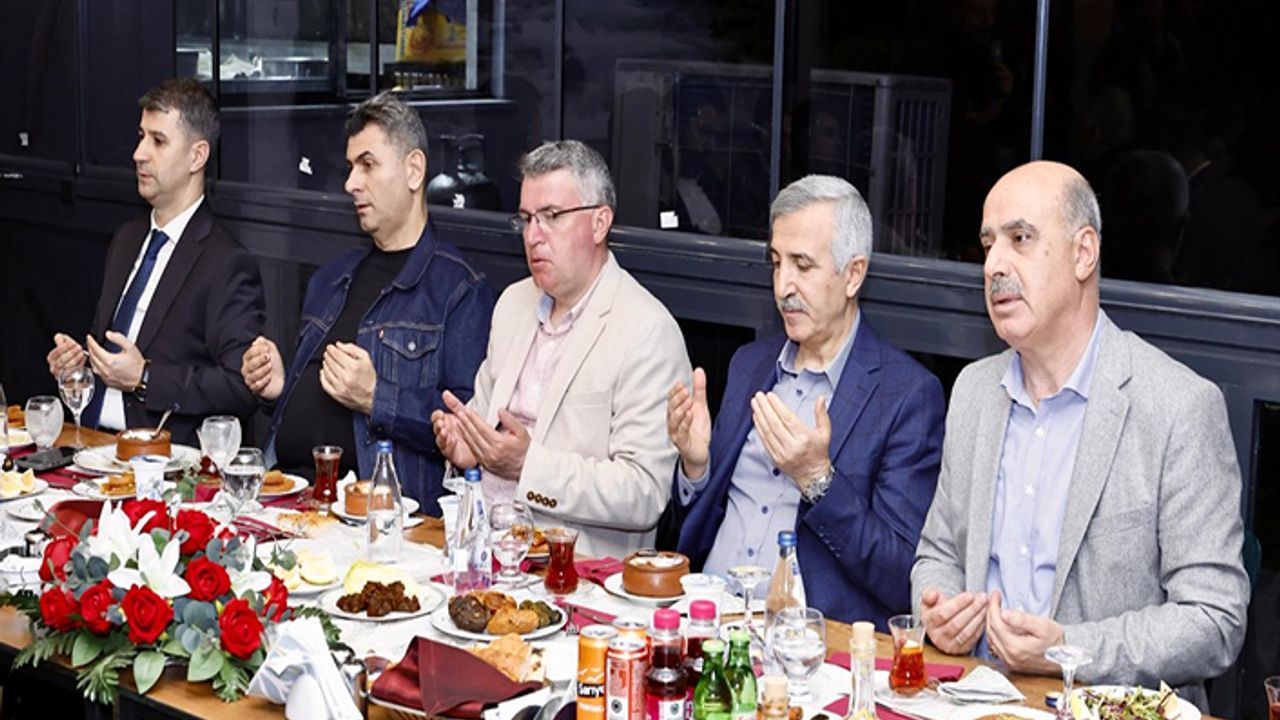 Valisi Ünlüer, Polis teşkilatıyla iftarda buluştu