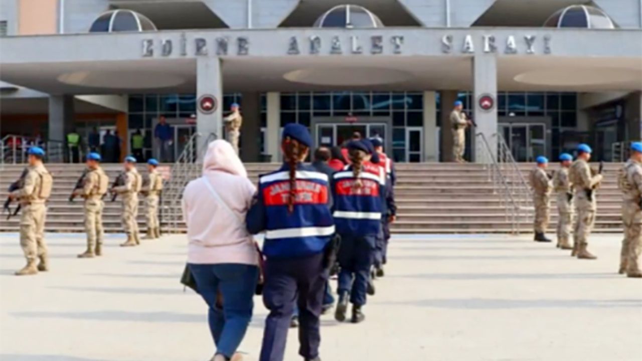 Yasa dışı yollardan yurt dışına kaçmaya çalışan 25 şüpheli yakalandı