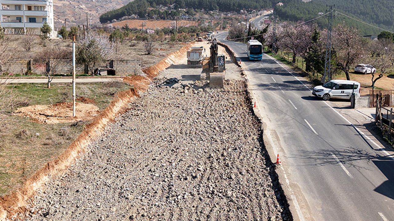 Yedikuyular ve Bertiz yolunu genişletme çalışmaları devam ediyor
