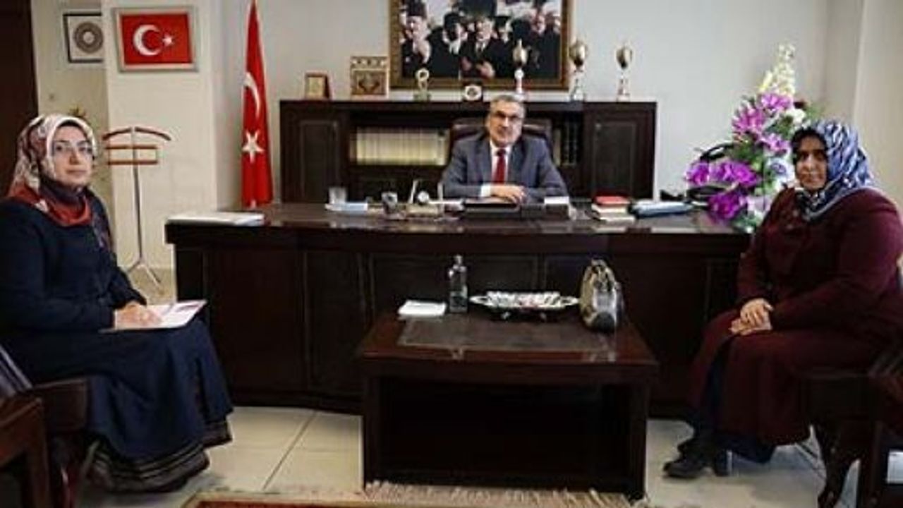 AİLE VE DİNİ REHBERLİK TAKDİRE ŞAYAN ÇALIŞMALARA İMZA ATIYOR