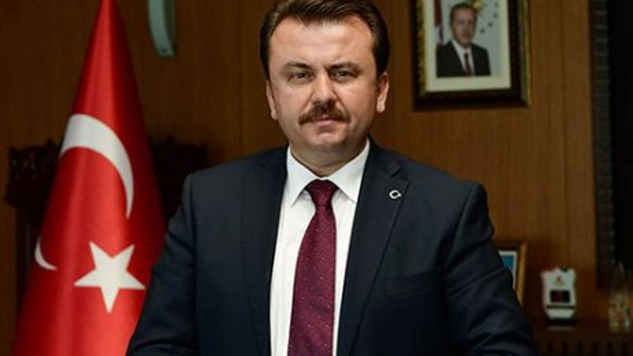 BAŞKAN ERKOÇ: “KPSS SINAVINA GİRECEK KARDEŞLERİMİZE BAŞARILAR DİLİYORUM”