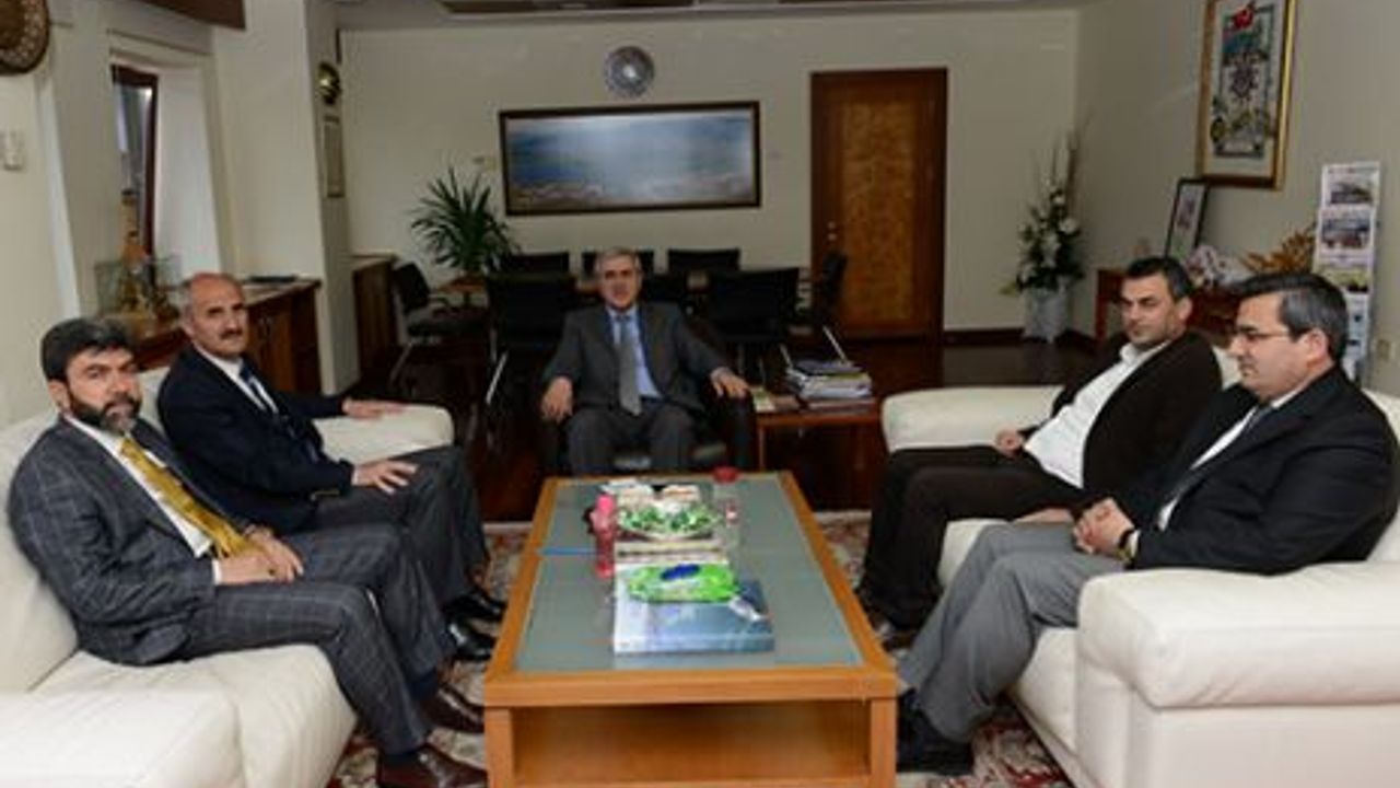  DULKADİROĞLU BELEDİYE BAŞKANI OKAY, REKTÖR CAN’I ZİYARET ETTİ