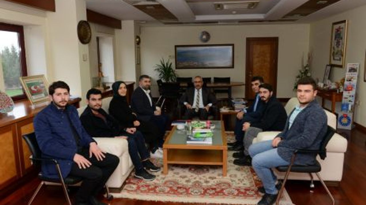 KSÜ DAKİK ÖĞRENCİ TOPLULUĞU, REKTÖR DEVECİ’Yİ ZİYARET ETTİ