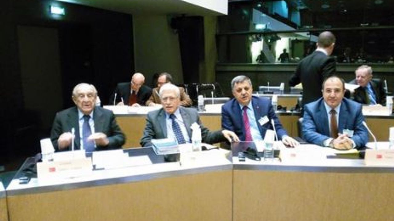  TPB  BAŞKANI PAKDİL, FP-AP  TOPLANTISI İÇİN PARİS’E GİDİYOR