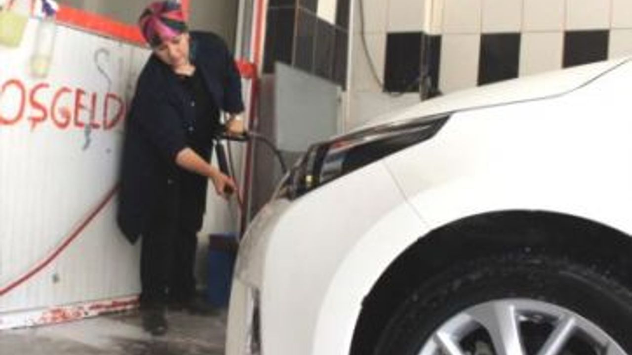 "YAPAMAZSIN, BU İŞ ERKEK İŞİ" DENİLİYORDU  BAŞARIYLA YÜRÜTÜYOR