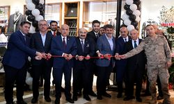 Depremin merkezinde ticaret tekrardan canlanıyor
