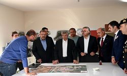 Ünlüer ve Güngör, Göksun TOKİ konutlarında incelemelerde bulundu