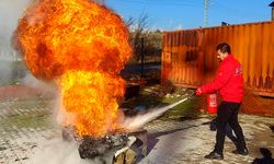 Büyükşehir İtfaiyesinden AKUT gönüllülerine yangına müdahale eğitimi