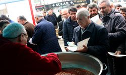 Esnaftan deprem şehitleri anısı yemek dağıtımı