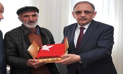 Özhaseki ve Güngör, Şehit ailesini yeni konutlarında ziyaret etti