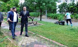 Toptaş, park ve yeşil alanlardaki çalışmaları yerinde inceledi