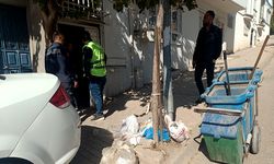 Zabıta ekipleri vatandaşları tek tek uyarıyor