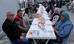 Büyükşehir’in bereket sofrası bu kez Derepazarı Esnaf Çarşısı’nda kuruldu
