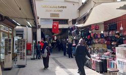 Depremlerden etkilenen esnaflar bayram öncesi umutlu