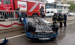 Kahramanmaraş’taki trafik kazasında otomobil ters döndü
