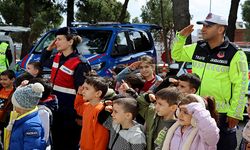 Şehit Fatih Gök İlkokulu öğrencilerinden İl Jandarma Komutanlığı’na ziyaret