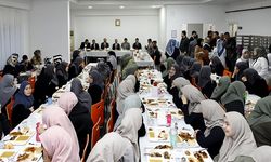 Vali Ünlüer, Hafızlarla iftar sofrasında buluştu
