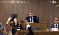 Onikişubat Belediye Meclisi, vefat eden Menderes Akıllı’yı unutmadı