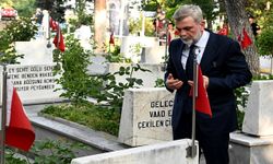 Şehitler Kabri başında dualarla anıldı
