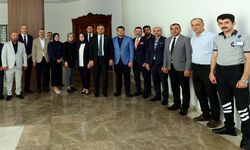Başkan Hanifi Toptaş, belediye personeliyle bayramlaştı