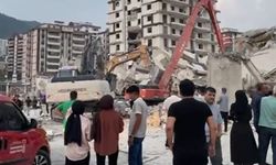 Kahramanmaraş’ta kepçe operatörü molozların altında kalarak hayatını kaybetti