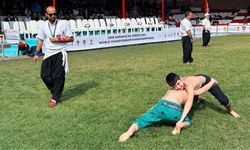 Türkiye Kısa Şalvar Güreş Şampiyonası Batıpark’ta başladı