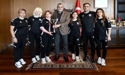 Büyükşehir’in Kadın Goalball Takımı, Türkiye’ye Gelmeyen Tek Kupaya Talip