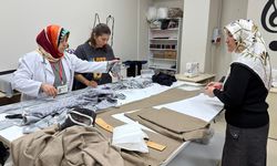 KAMEK’in Giyim Atölyesinde Kadın Eliyle Üretim ve Dönüşüm