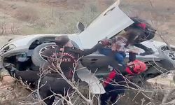 Kahramanmaraş’ta otomobil tarlaya uçtu: 4 yaralı