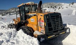 Kahramanmaraş’ın kırsalında karla mücadelesi kesintisiz sürüyor