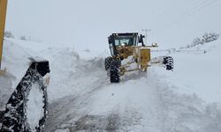 Onikişubat Belediyesi’nden kırsalda kesintisiz ulaşım için 7/24 karla mücadele
