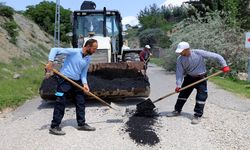 Dulkadiroğlu Belediyesi’nden Göllü Mahallesi’nde asfalt yama çalışması