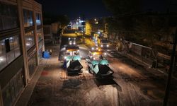 Büyükşehir, Toptancılar Sitesi’nde asfalt mesaisinde