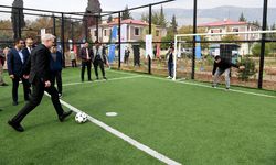 Büyükşehir, şehrin dört bir yanını spor alanlarıyla donatıyor