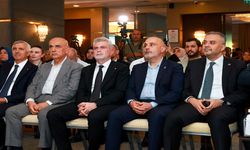 Başkan Toptaş, Şehrin Ekonomisi Zirvesi’nde Onikişubat’ın kalkınma vizyonunu anlattı