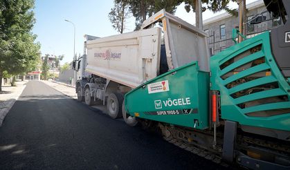 Büyükşehir, Dulkadiroğlu Bahçelievler’de asfalt mesaisine başladı
