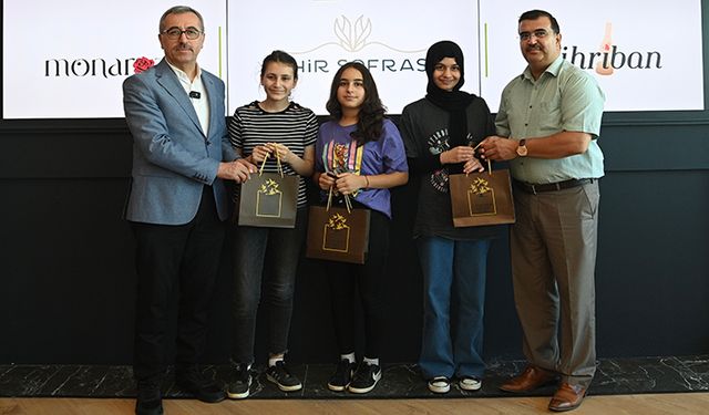 Güngör, Sınavlarda dereceye giren öğrencilerle buluştu