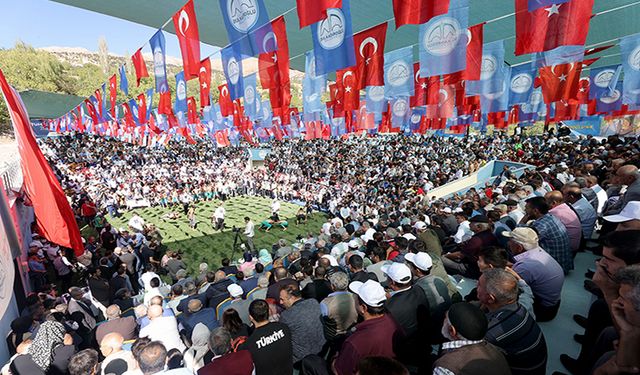 Dulkadiroğlu’nda güreş heyecanı Bertiz Boyalı’da devam ediyor