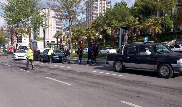 Kahramanmaraş'ta 4 araçlı zincirleme trafik kazası: 1 yaralı
