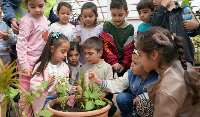 Minik Bahçıvanlar Büyükşehir’in serasında buluştu