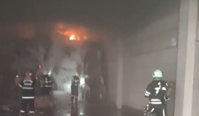 Kahramanmaraş’ta tekstil fabrikasının deposunda yangın