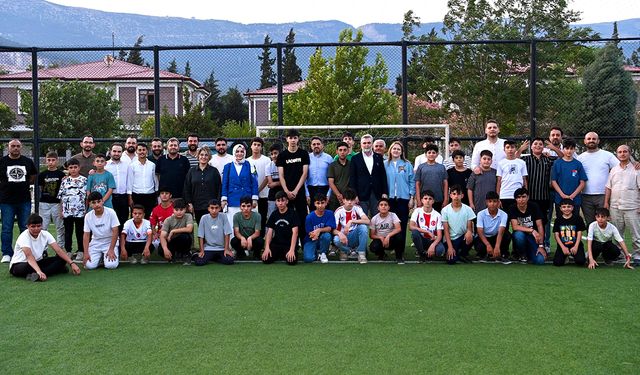 Görgel, Çocukların bayram sevincine ortak oldu